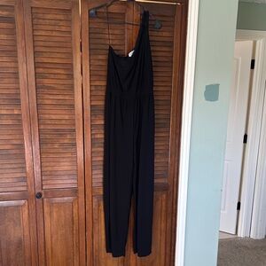 Kaileigh Elegant Black One-Shoulder Jumpsuit